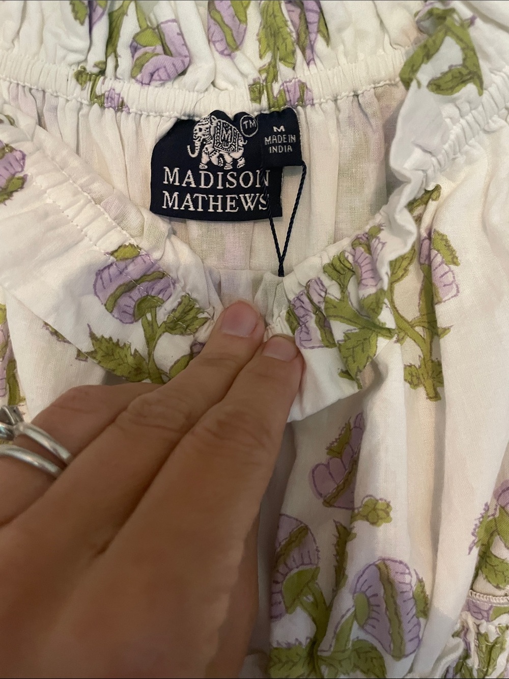 White Floral Puff-Sleeve Maxi Dress with Smocked Bodice - Picture 2 of 4